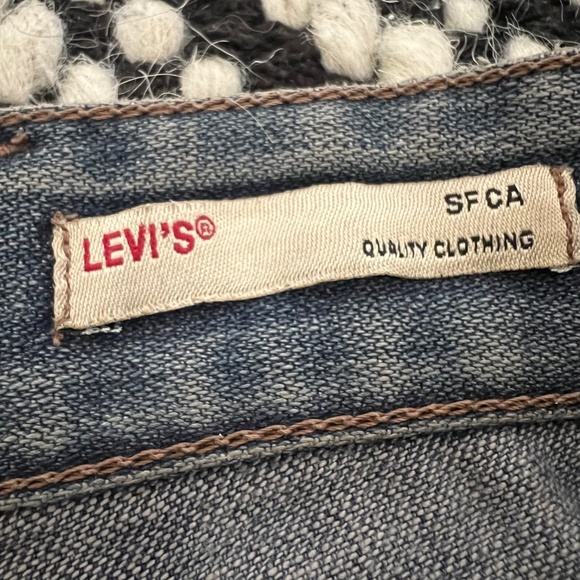 Vintage Levi Jeans cut off shorts - Picture 6 of 7